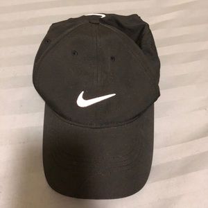 Women’s Nike hat